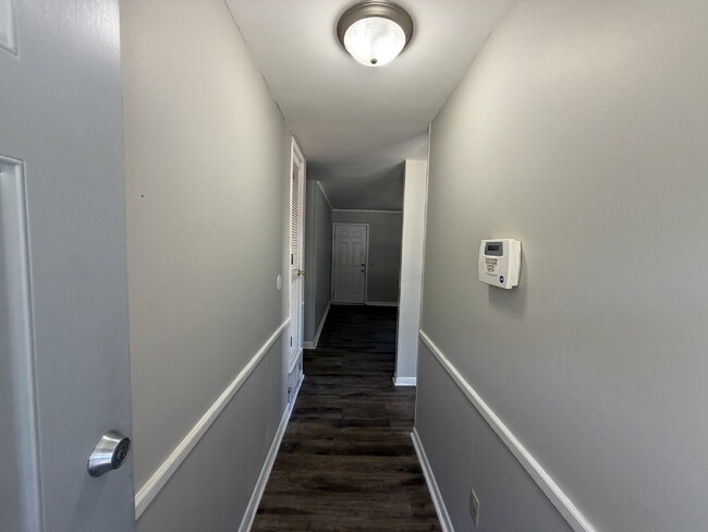 Foto del edificio - House for Rent
