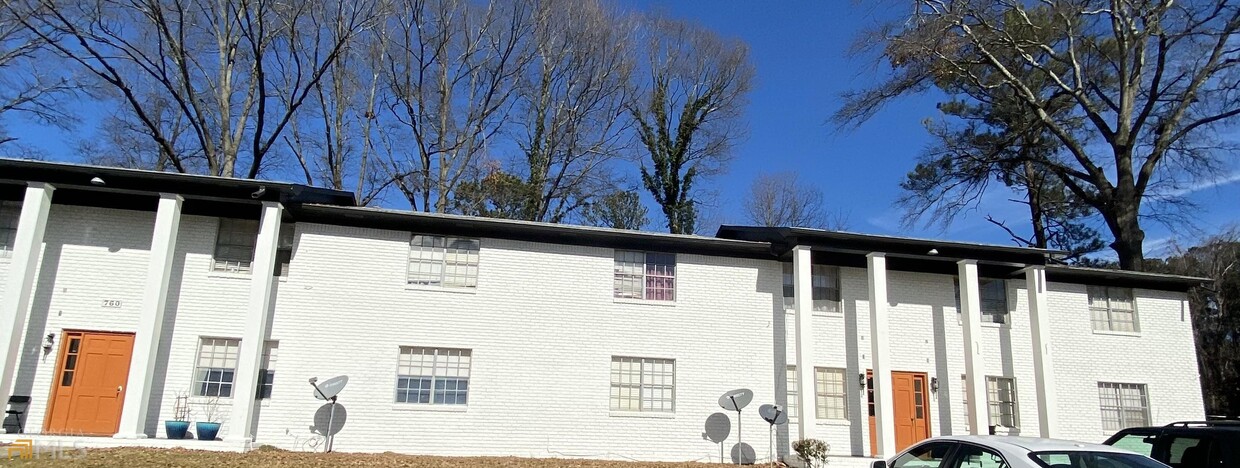 Primary Photo - 760 Davis Cir SW