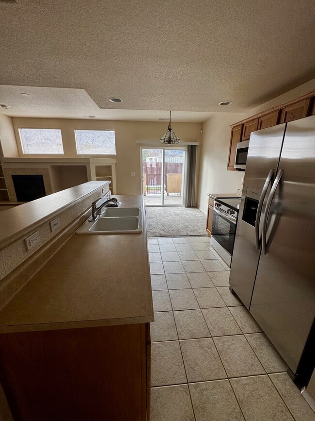 Building Photo - 3884 Packers Point