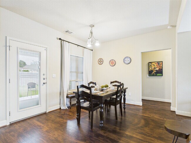 Foto del edificio - Oaks Of Windcrest Home