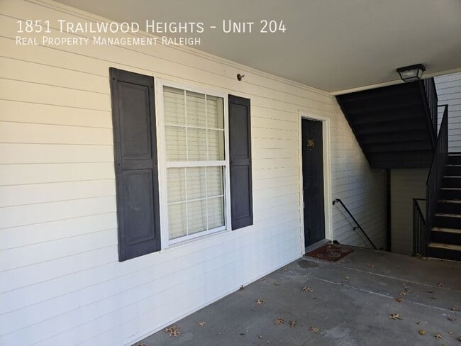 Foto del edificio - 1851 Trailwood Heights Ln