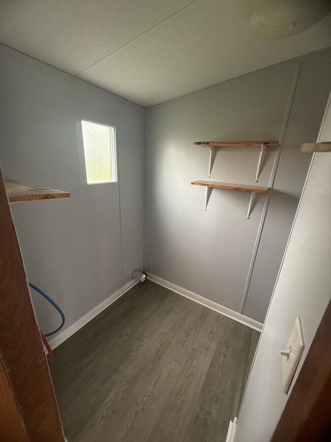 Building Photo - 232 White Rd