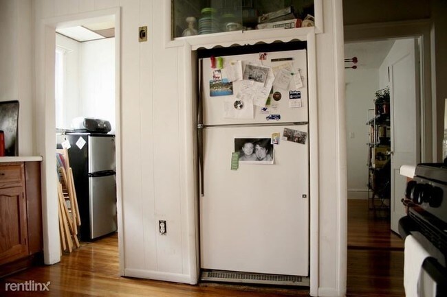 Foto del edificio - 44 Clarendon Ave