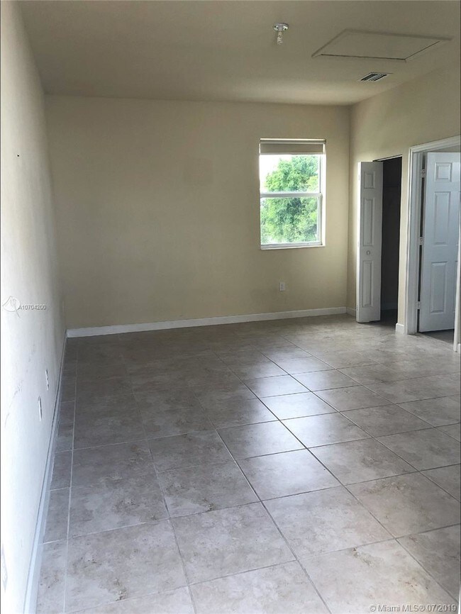 Building Photo - 16705 SW 95th St