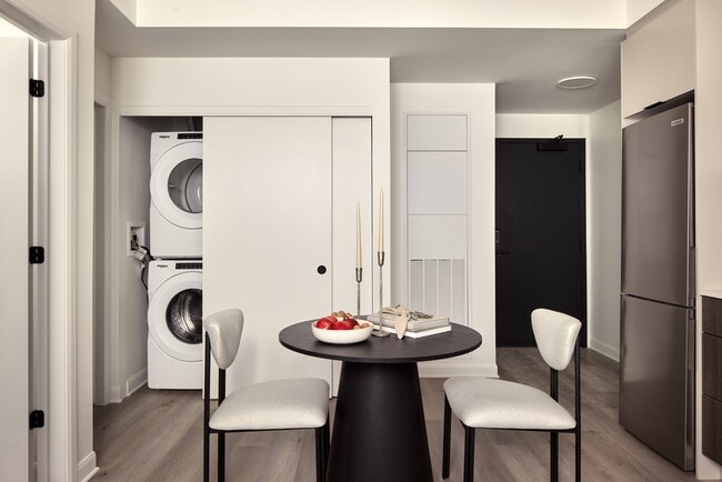 1C Pinehurst - 1 Bedroom - Parkdale Collective