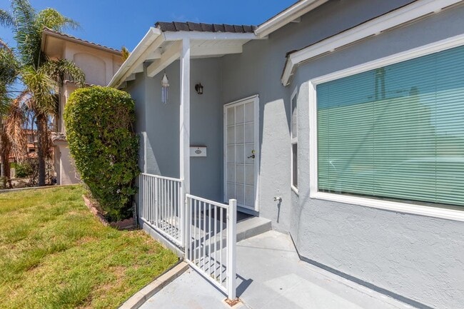 Foto del edificio - 4804 Iroquois Ave