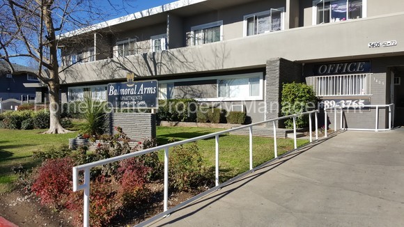 Primary Photo - 3405 Balmoral Dr