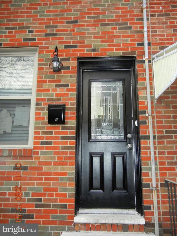 Building Photo - 1003 Tasker St
