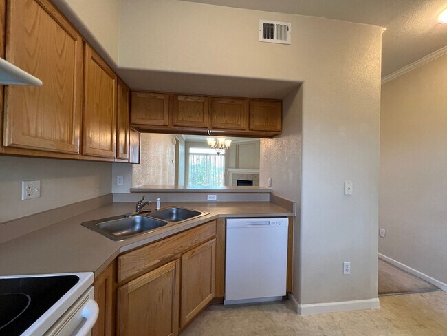 Foto del edificio - Charming 2-Bedroom Condo in Prime Westmins...