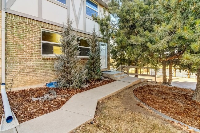 5004 E Hinsdale Pl - 5004 E Hinsdale Pl Townhome