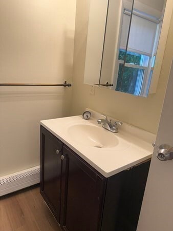 Building Photo - 23 Sunnyside Ave