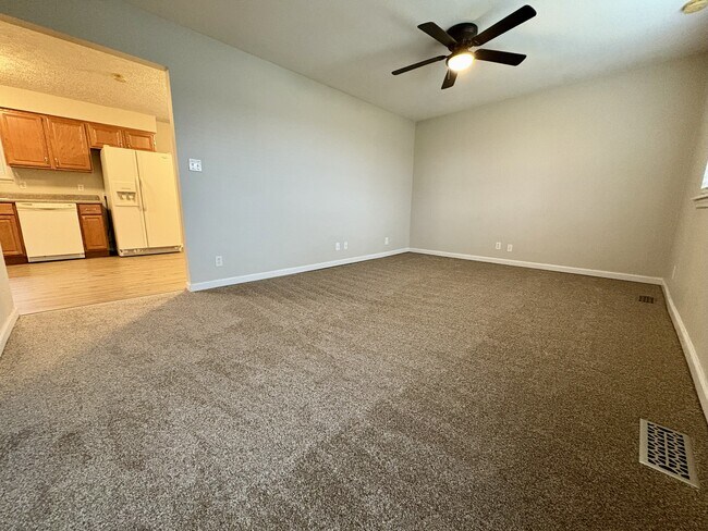 Building Photo - 581 Needmore Rd