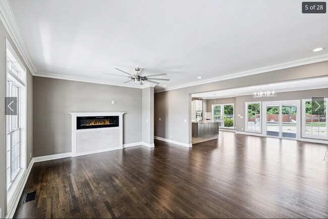 Foto del edificio - 109 Chalford Pl