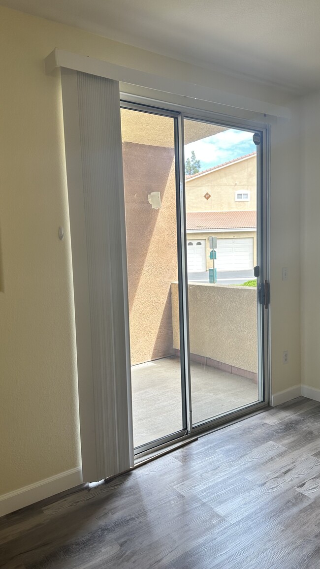 Building Photo - 24909 Madison Ave