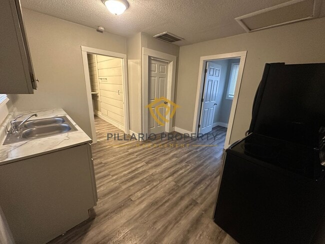 Building Photo - 2300 S A. St.