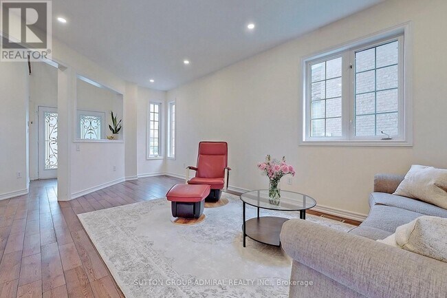 Building Photo - 183 Ravineview Dr