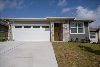 Building Photo - 10712 Deaton Ln