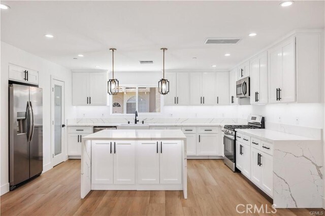 Foto del edificio - 1715 W 149th St