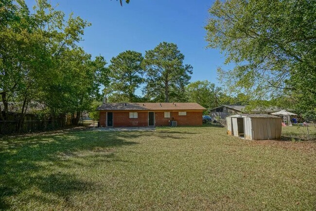 Building Photo - 5174 Morris Ave