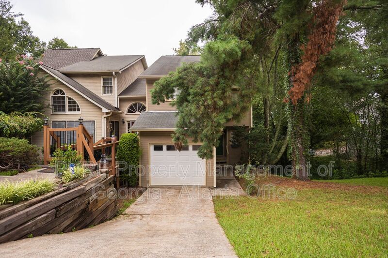 Primary Photo - 1697 Paddlewheel Dr NE