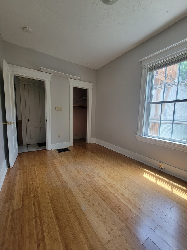 Building Photo - 109 Union St