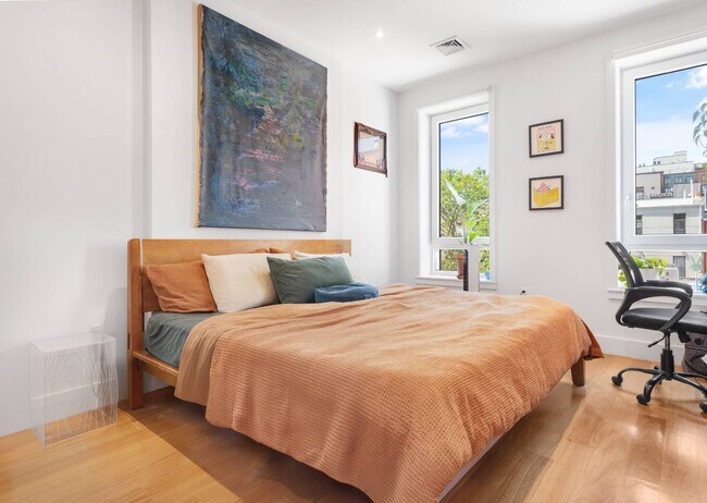 Foto del edificio - 297 Clifton Pl