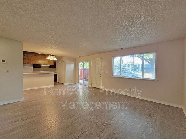 Foto del edificio - 5362 W Kootenai St