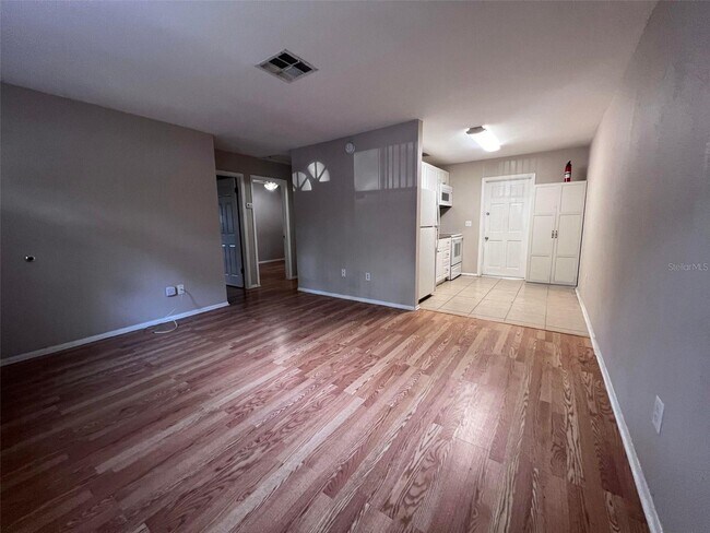 Foto del edificio - 609 6th St NE