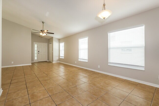 Building Photo - 5825 Wrenwater Dr