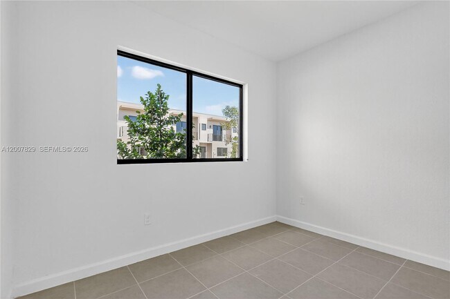 Foto del edificio - 13883 SW 262nd St