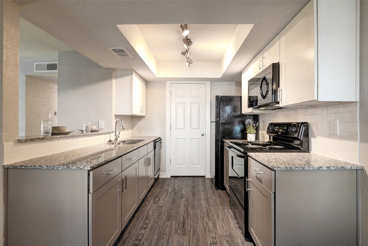 Foto principal - 8787 Hammerly Blvd