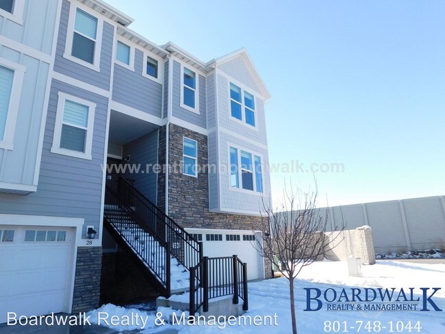 Building Photo - 3 br, 3 bath House - 13433 S Minuteman Dr #24