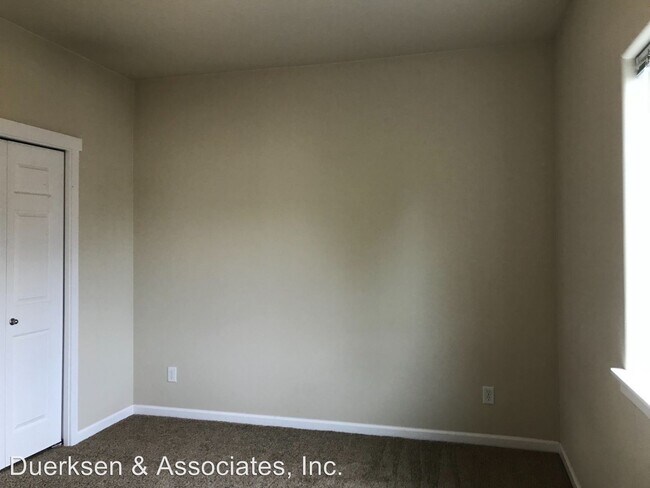 Building Photo - 1637 SW 53rd St