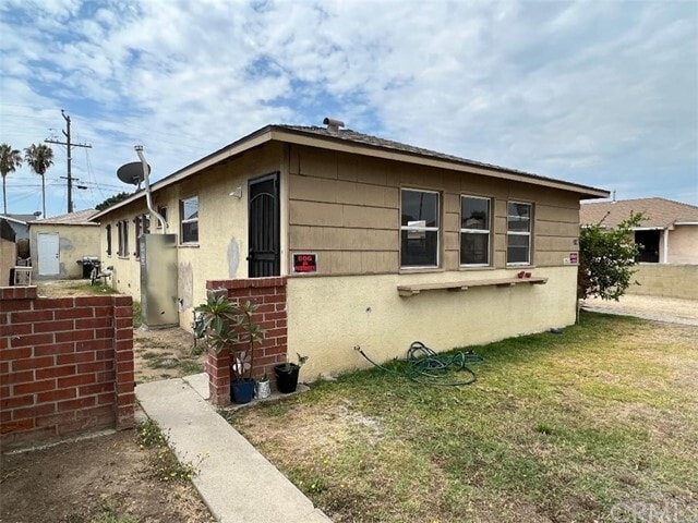 Building Photo - 2116 W Compton Blvd