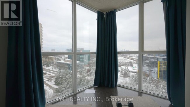 Building Photo - 7 Concorde Pl