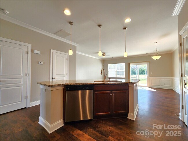 Foto del edificio - 284 Halton Crossing Dr SW