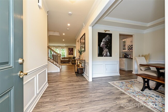 Building Photo - 7100 Brookline Pl