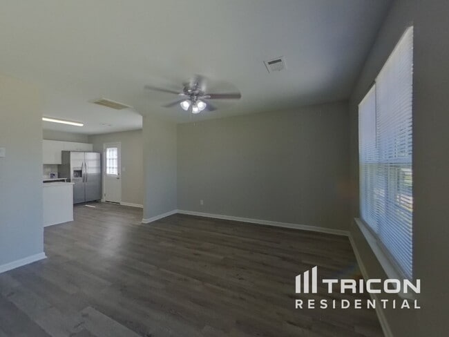 Building Photo - 4920 Hopewood Ln