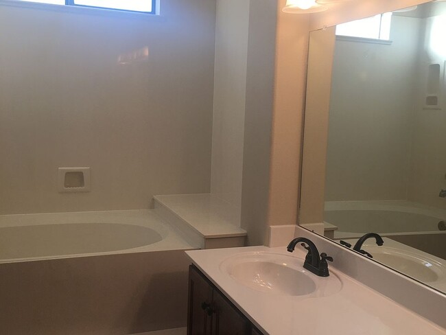 Building Photo - 4224 Spanish Broom Ave NW