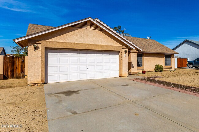 Foto del edificio - 8820 W Alice Ave