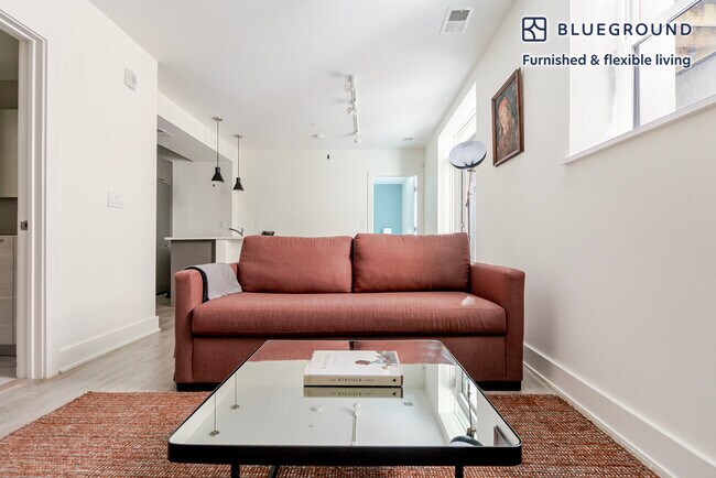 Foto del edificio - 816 Potomac Ave SE