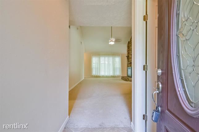 Building Photo - 3 br, 2 bath House - 310 Brompton Court