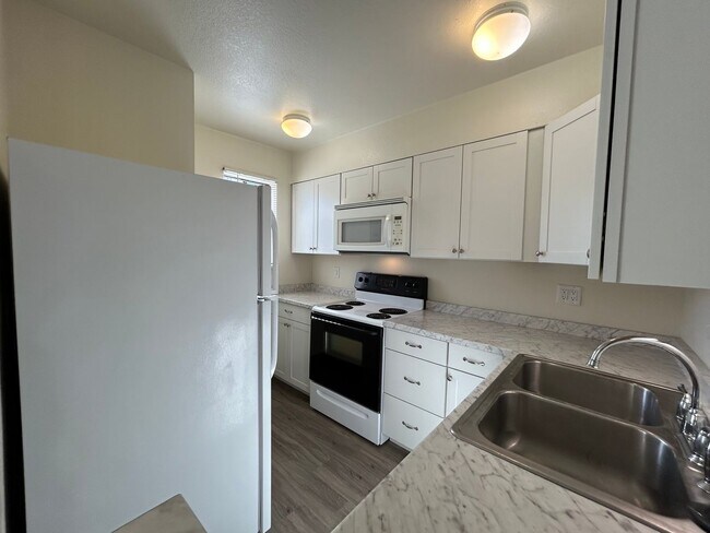 Foto del edificio - Don’t Miss This Deal – Half Off First Month!