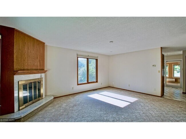 Building Photo - 1129 Oak St