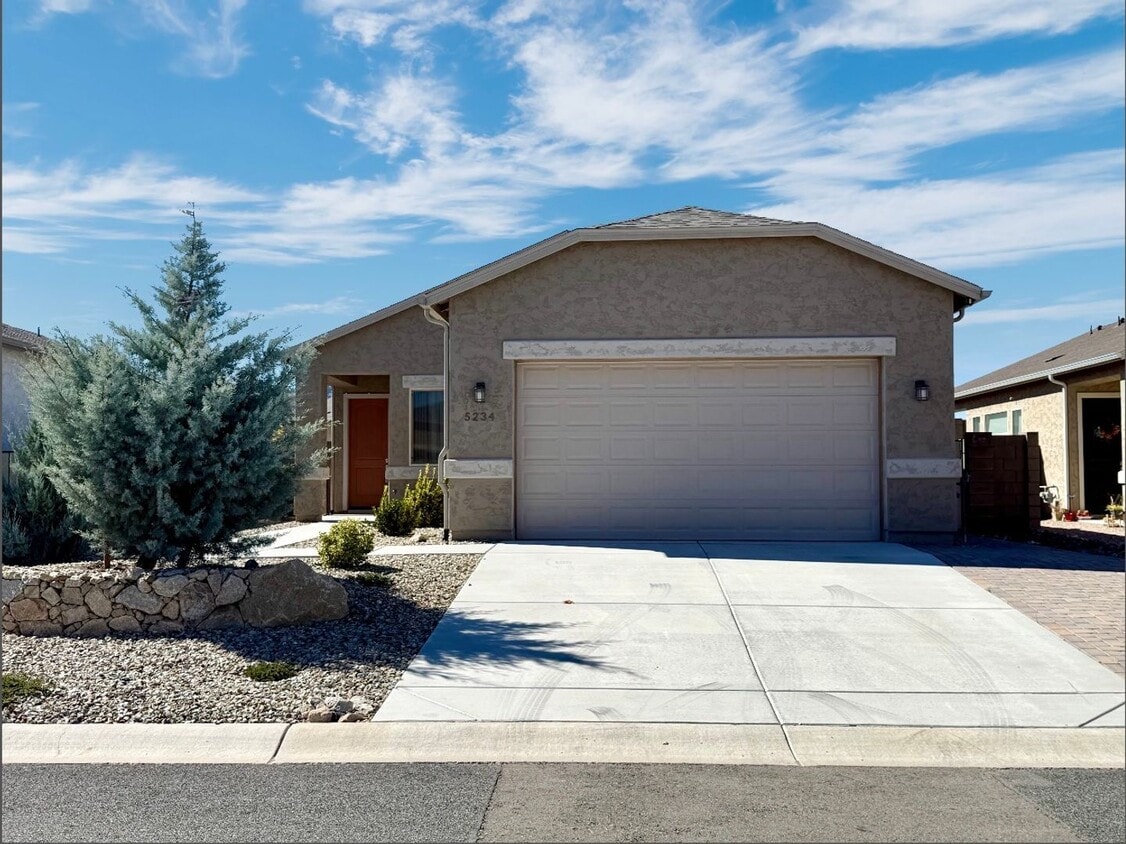Foto principal - BEAUTIFUL GRANVILLE HOME!