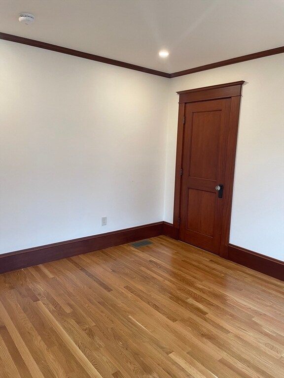 Building Photo - 7 Beacon St