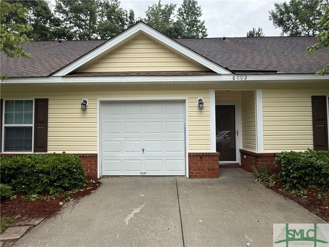 Building Photo - 8002 Towne Pk Dr