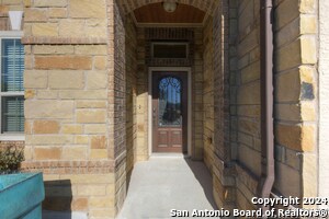 Building Photo - 511 Pecan Forest