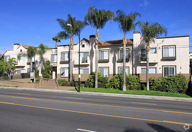 Building Photo - Brighton Vista Apartments