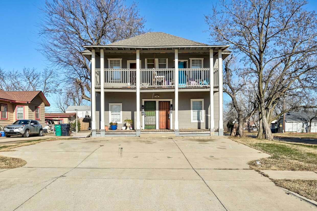 Primary Photo - SW 24th St Fourplex